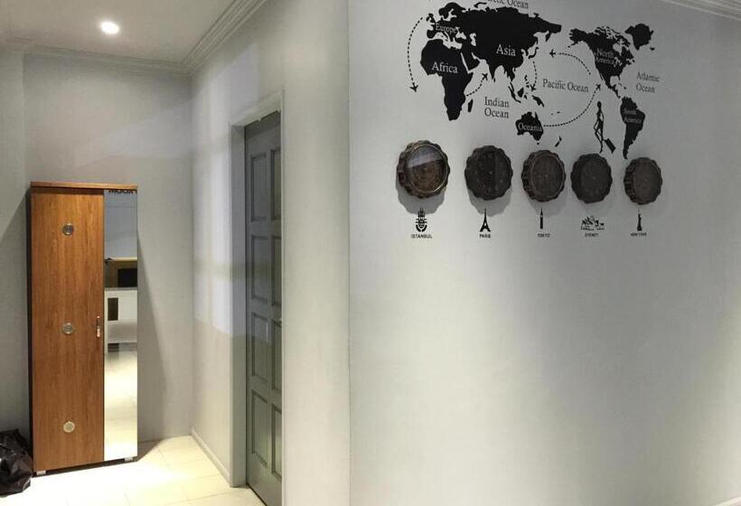 فندق The Second Room