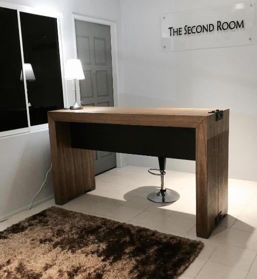 فندق The Second Room