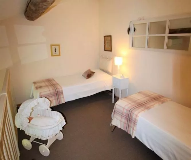 Mas Du Domaine De Montcalm B&b & Gites