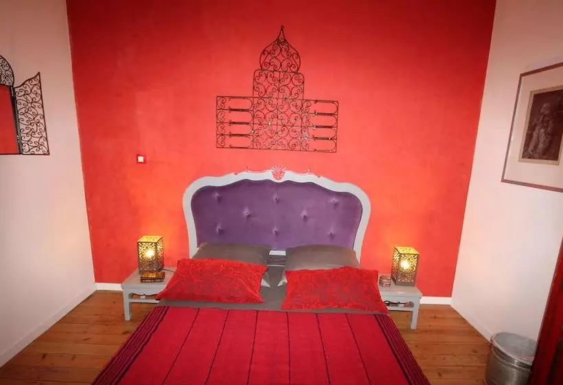 Mas Du Domaine De Montcalm B&b & Gites