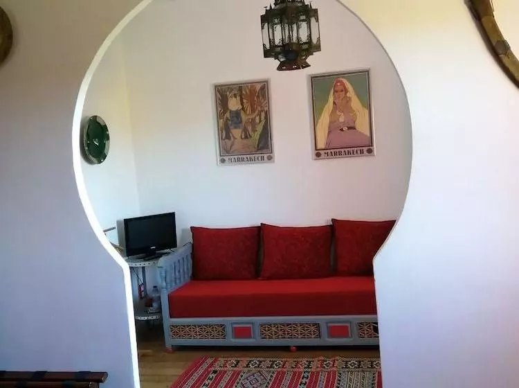 Mas Du Domaine De Montcalm B&b & Gites