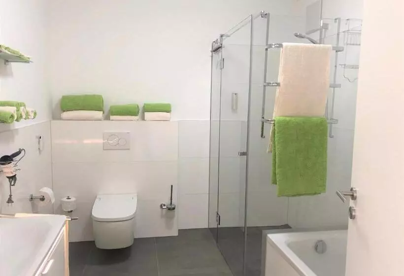 Panorama Penthouse Apartment Mit Klima Und Whirlpool Für Bis Zu 6 Personen