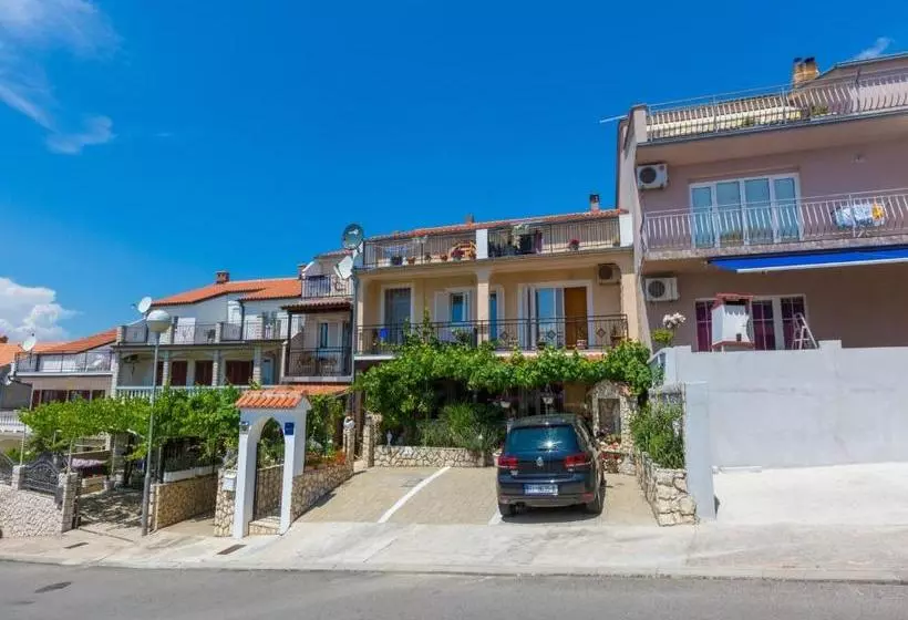 Apartments Vesna