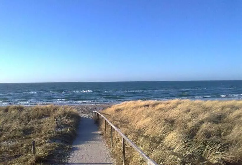 Ansprechende Ferienwohnung Am Hellbach In Neubukow