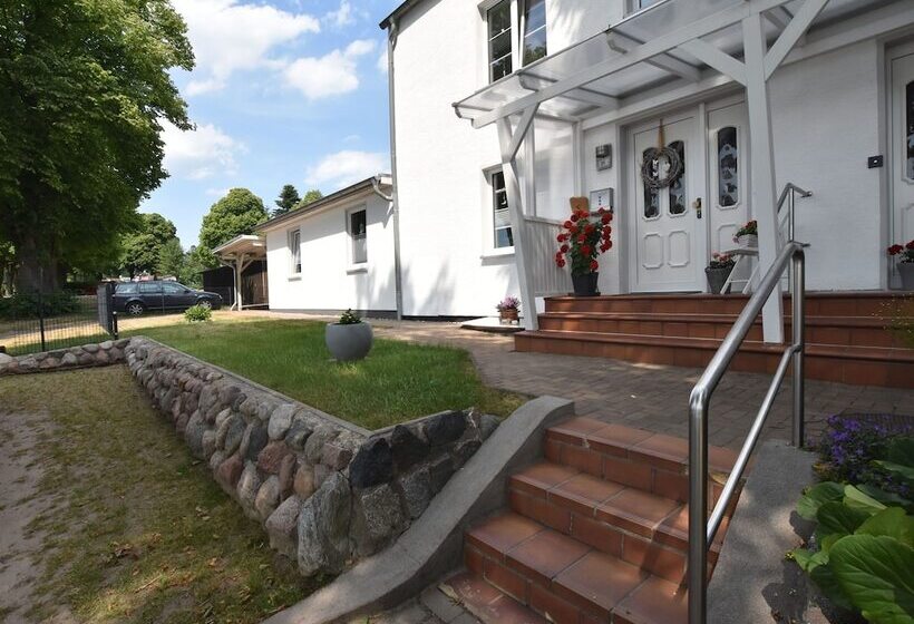 Ansprechende Ferienwohnung Am Hellbach In Neubukow