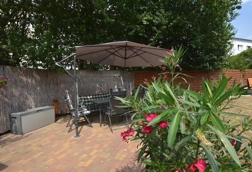 Ansprechende Ferienwohnung Am Hellbach In Neubukow