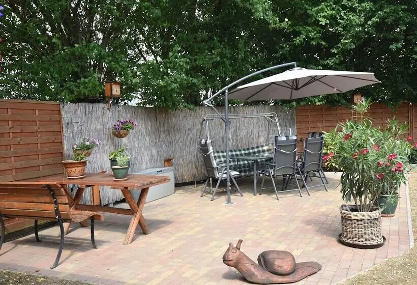 Ansprechende Ferienwohnung Am Hellbach In Neubukow