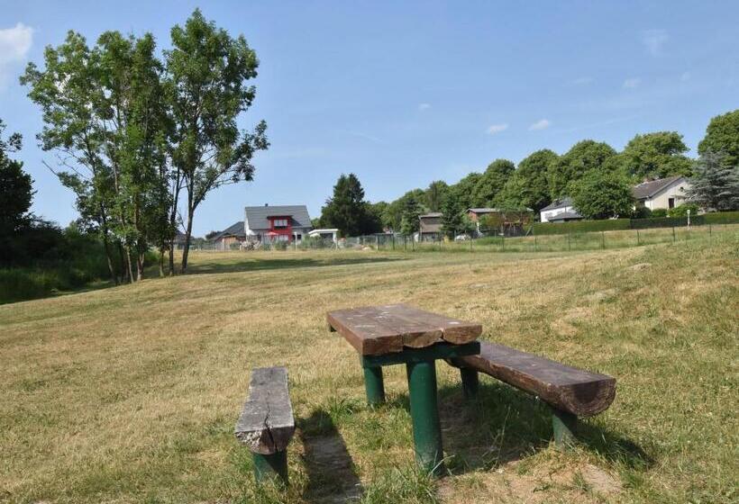 Ansprechende Ferienwohnung Am Hellbach In Neubukow