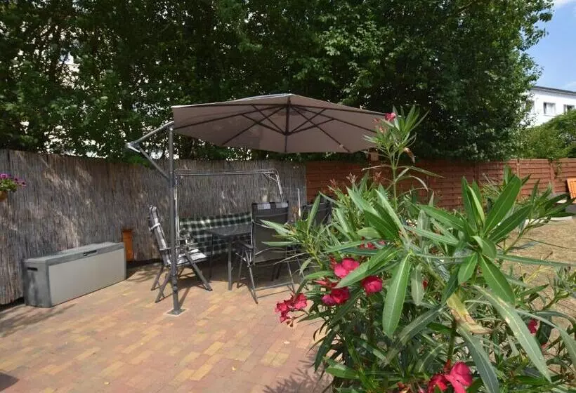 Ansprechende Ferienwohnung Am Hellbach In Neubukow