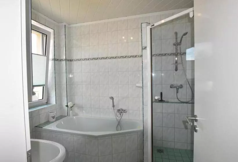 Ansprechende Ferienwohnung Am Hellbach In Neubukow