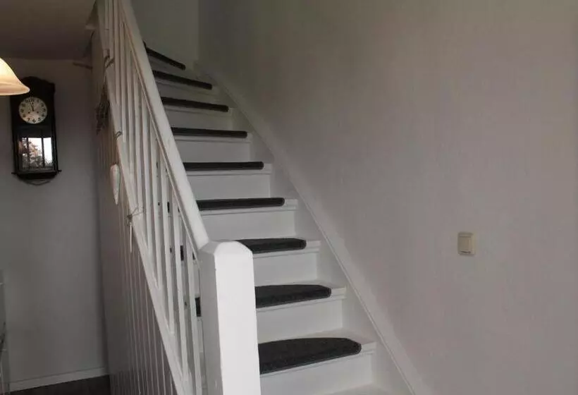 Ansprechende Ferienwohnung Am Hellbach In Neubukow