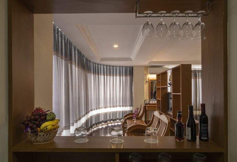 هتل Lin Unity Win