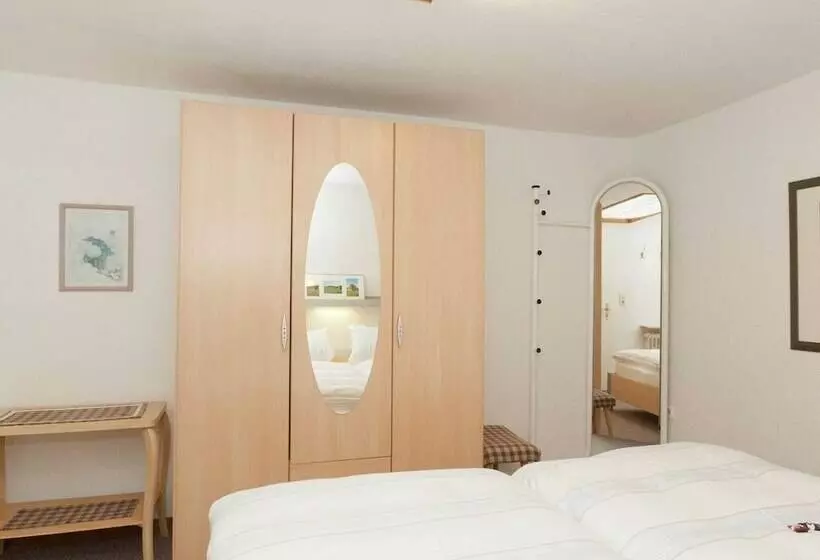 Cosy Apartment In Menkhausen Near The Ski Area