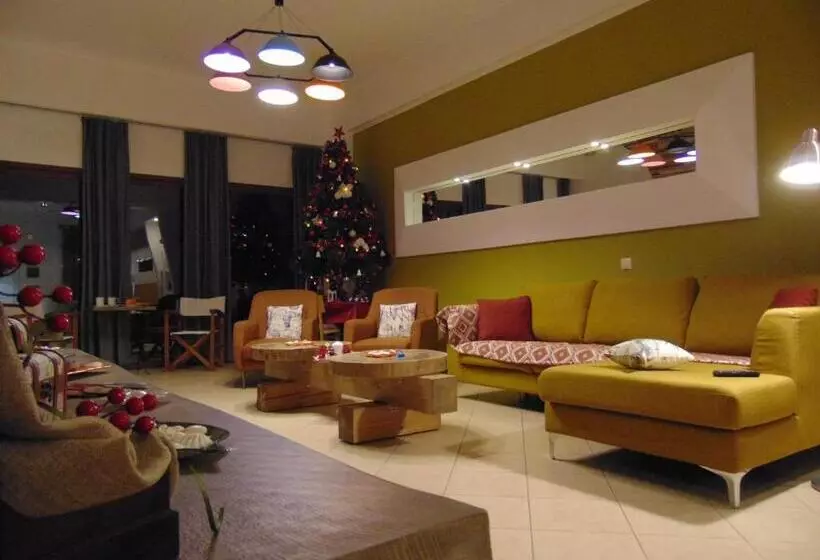 More Crete Village House In Koutouloufari   6 Guests   Pool