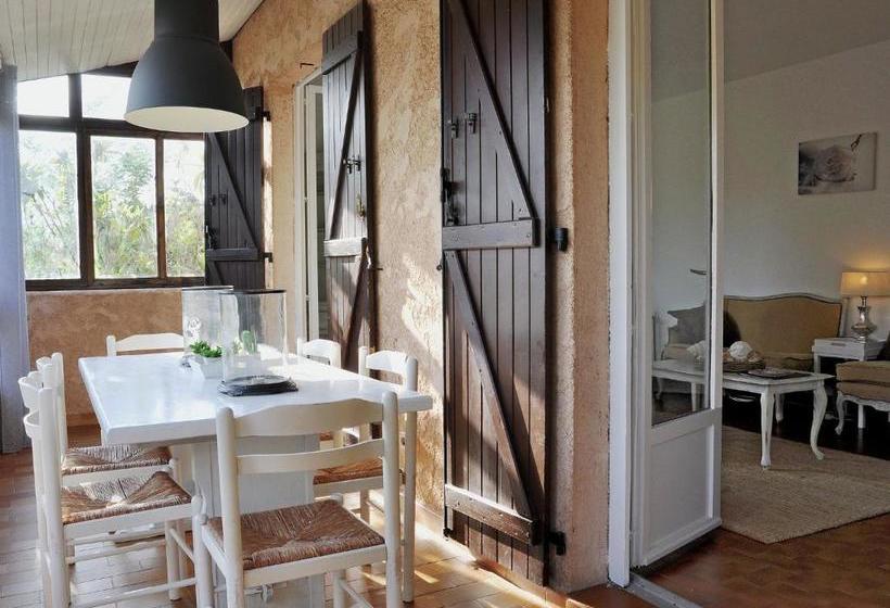 Quiet Villa Near The Beach At Fr Jus