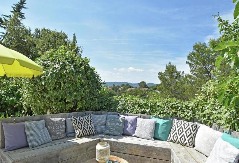 Quiet Villa Near The Beach At Fr Jus