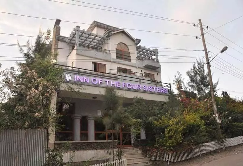 پانسیون Inn Of The Four Sisters