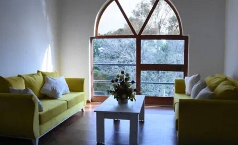 پانسیون Inn Of The Four Sisters