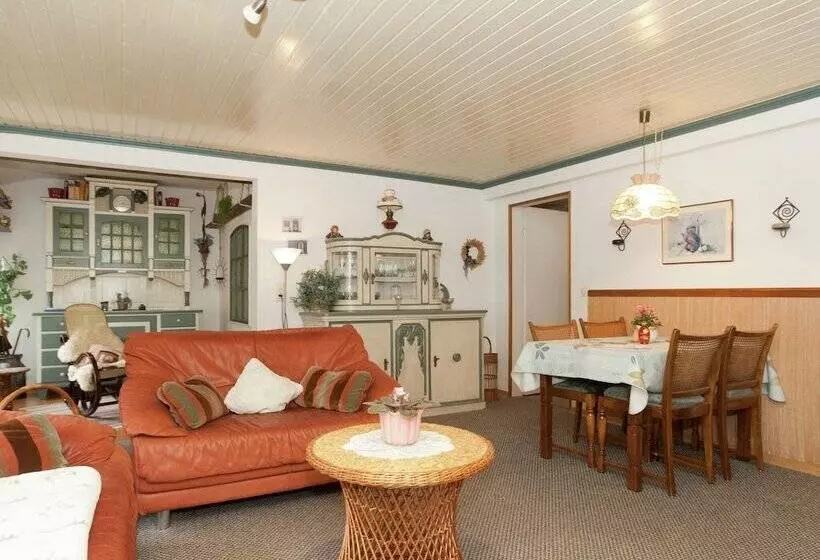 Cosy Apartment In Menkhausen Near The Ski Area