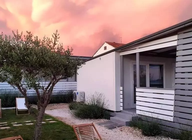 Rasin Mobile Homes