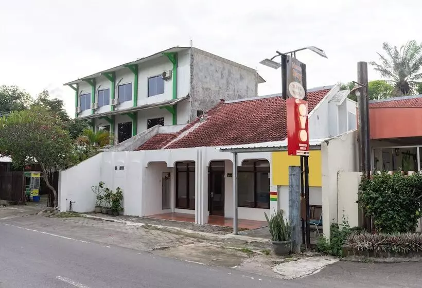 ユースホステル Wanawiyata Homestay By Oyo Rooms