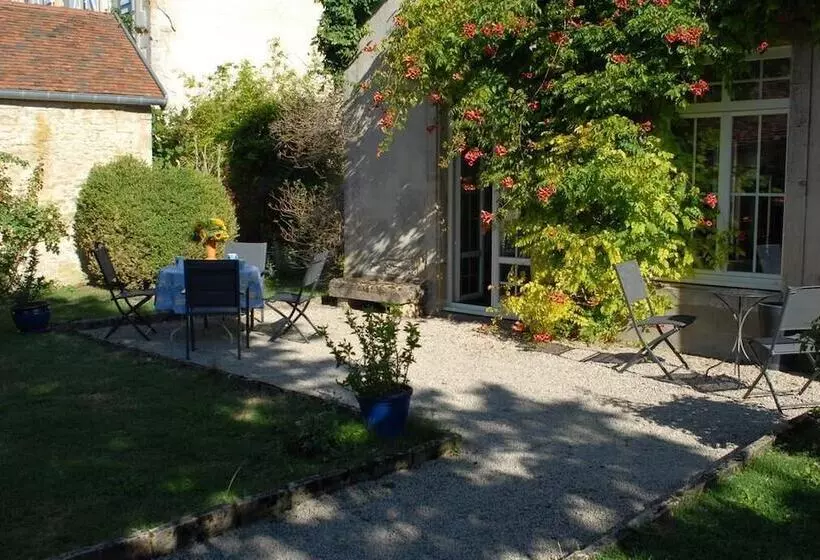 Aamiaismajoitus (B&B) La Maison D'arthure