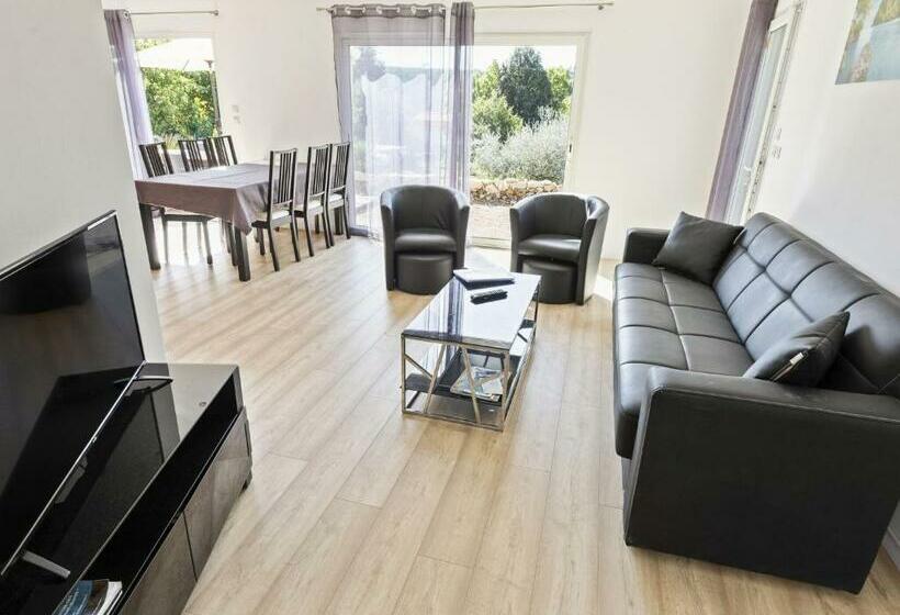 Modern Holiday Home With Private Pool