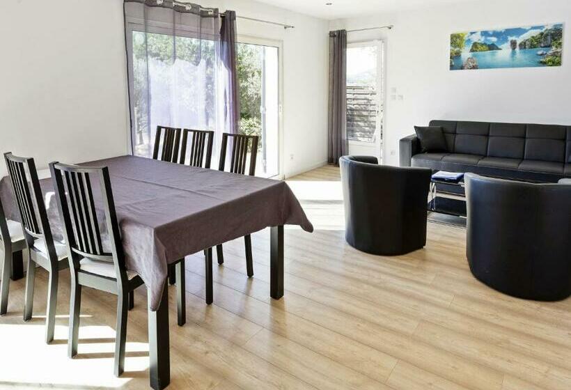 Modern Holiday Home With Private Pool