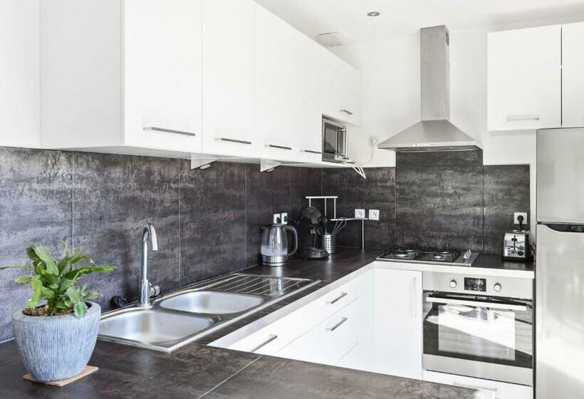 Modern Holiday Home With Private Pool