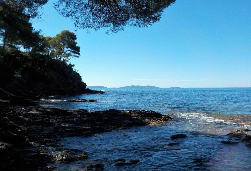 Modern Holiday Home With Private Pool