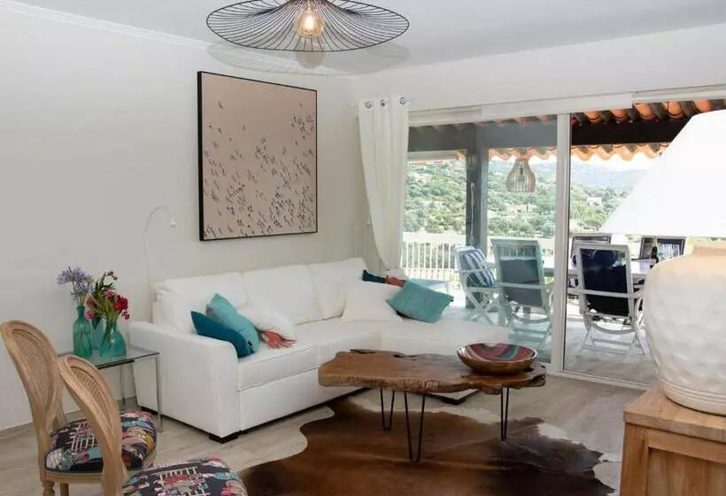 Gorgeous Villa Les Issambres With Swimming Pool