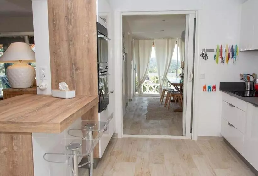 Gorgeous Villa Les Issambres With Swimming Pool