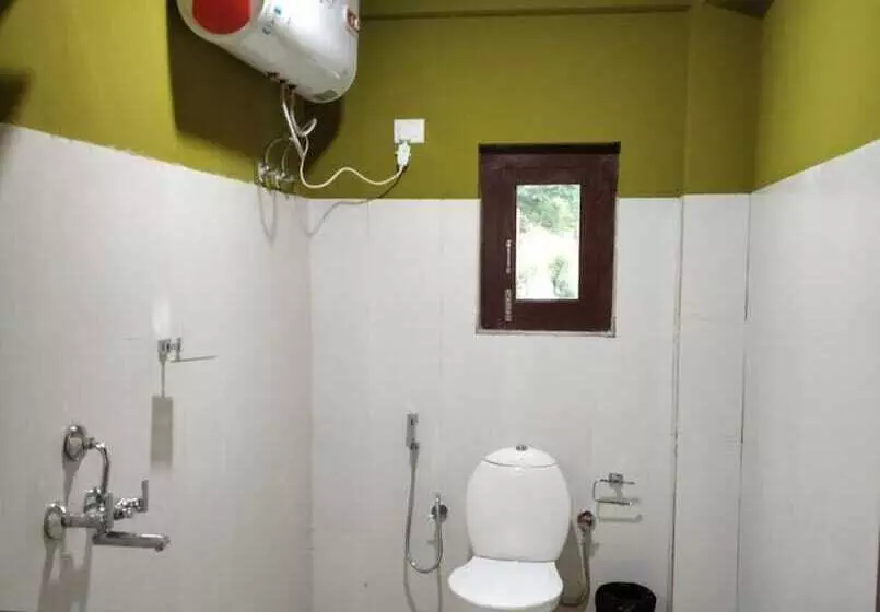 هتل Resort At Paro Drukgyel