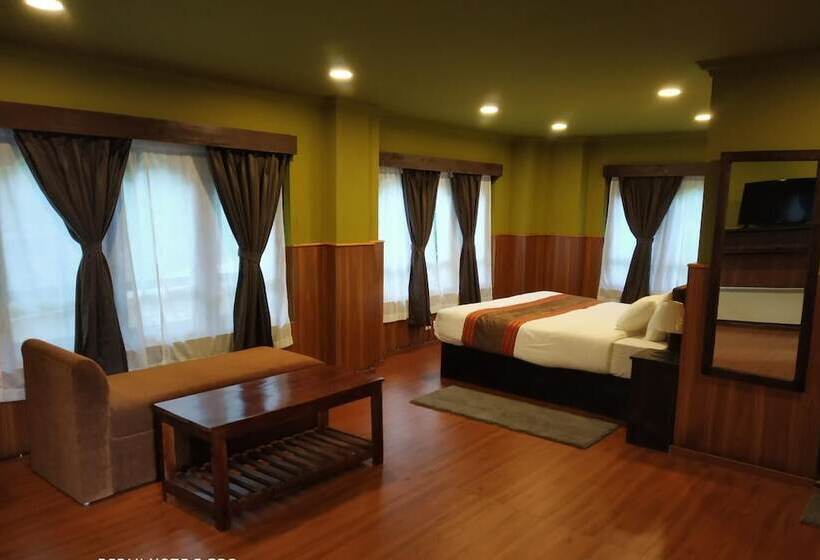 هتل Resort At Paro Drukgyel