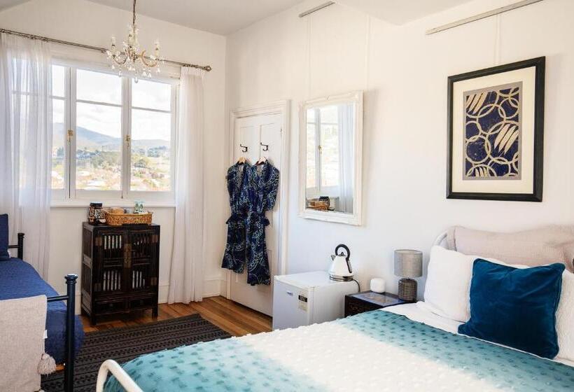 Пансион Assemblage Boutique Art B & B