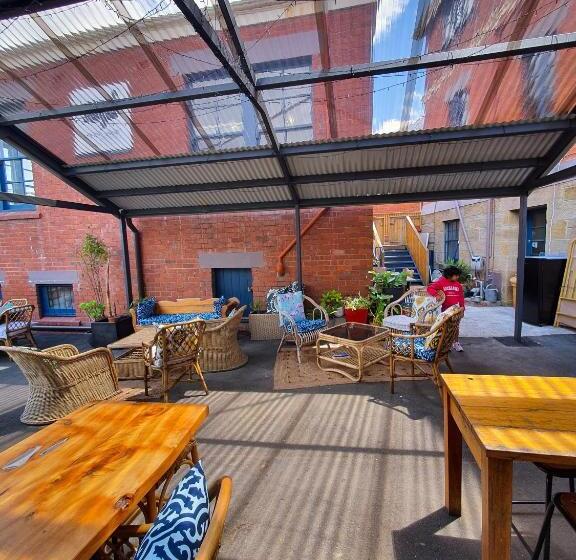 Пансион Assemblage Boutique Art B & B