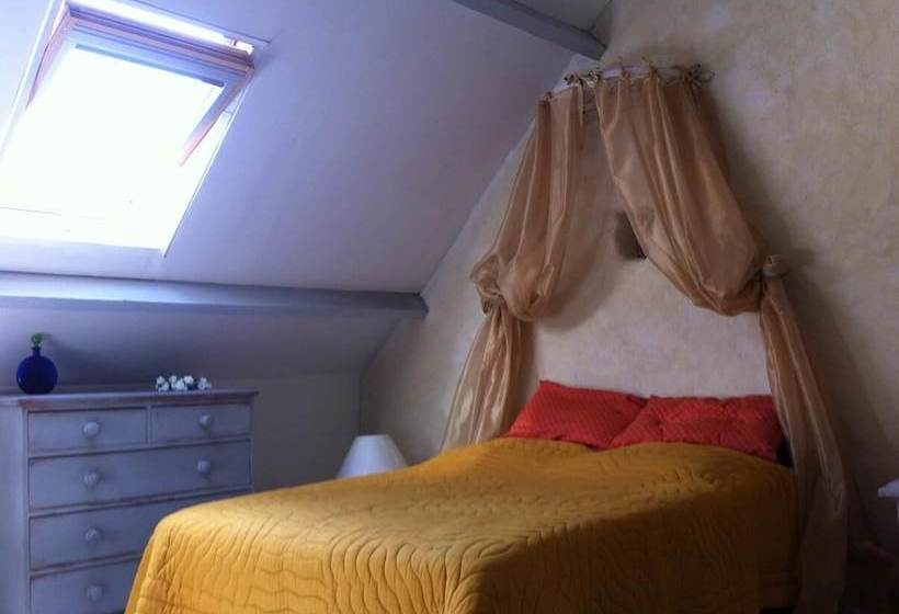 بنسيون Chez Maupassant