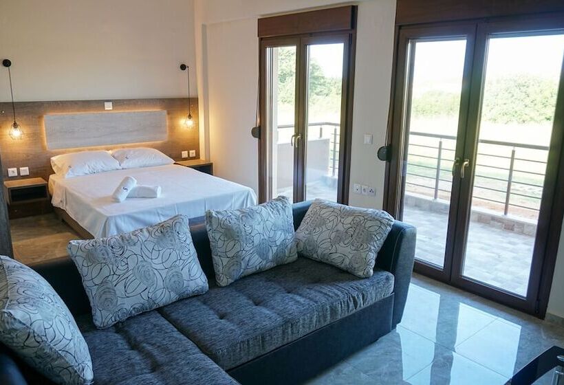 Sinodinos Deluxe Apartments