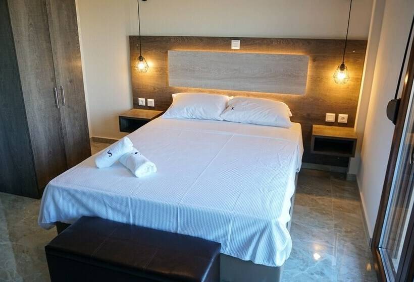 Sinodinos Deluxe Apartments