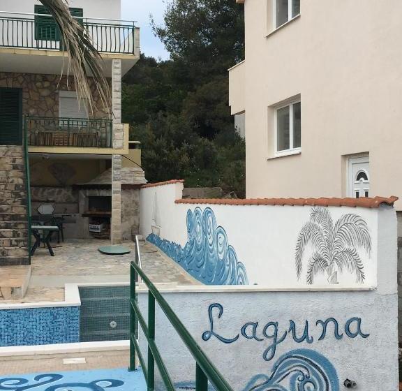 Apartments Laguna