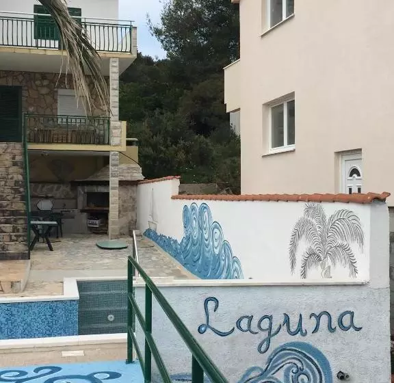 Apartments Laguna