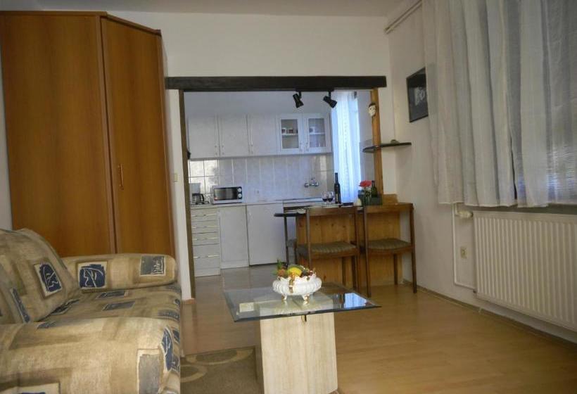 Sunny Hill Apartments