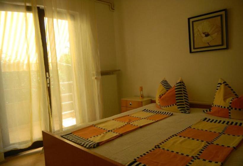 Sunny Hill Apartments