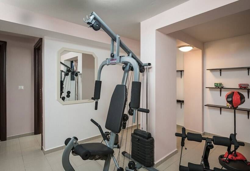 Beautiful Pool Villa For Relaxing Family Holidays