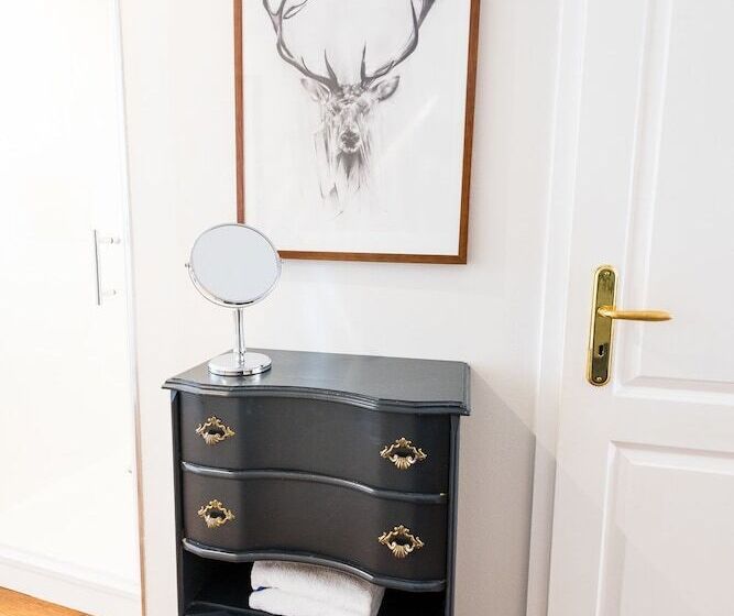 Boutique Charme Apartments 10