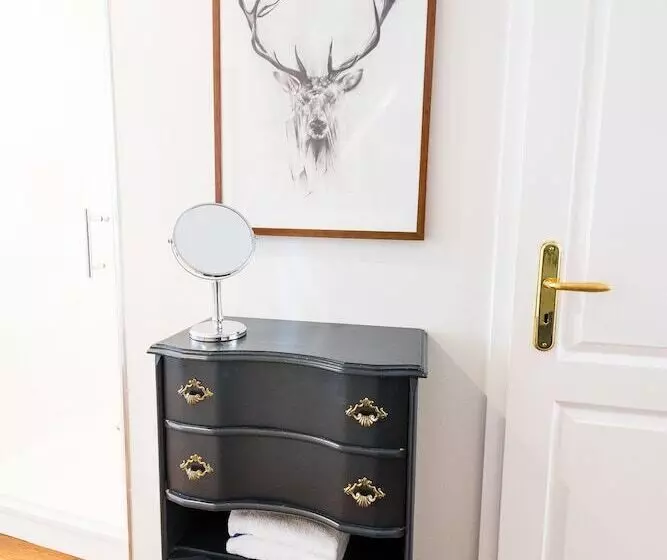 Boutique Charme Apartments 10