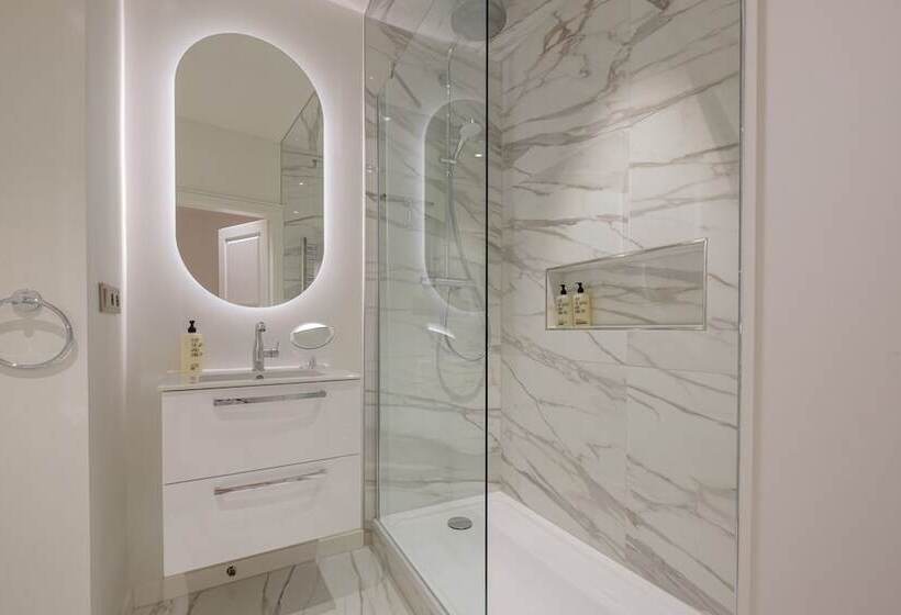 Boutique Charme Apartments 10