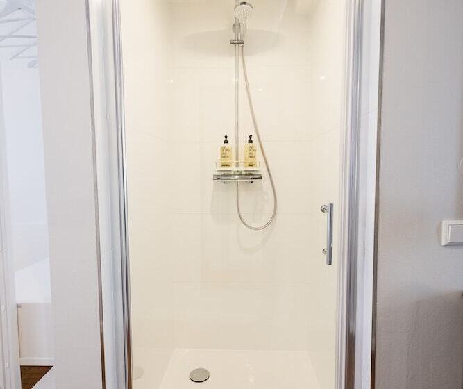 Boutique Charme Apartments 10