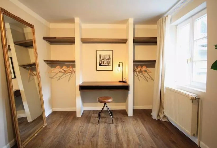 Boutique Charme Apartments 10