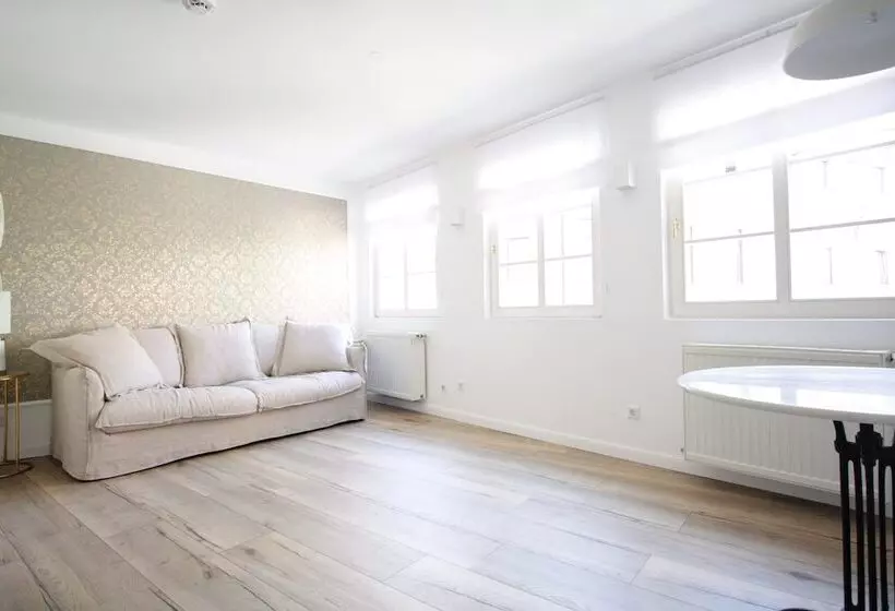 Boutique Charme Apartments 10